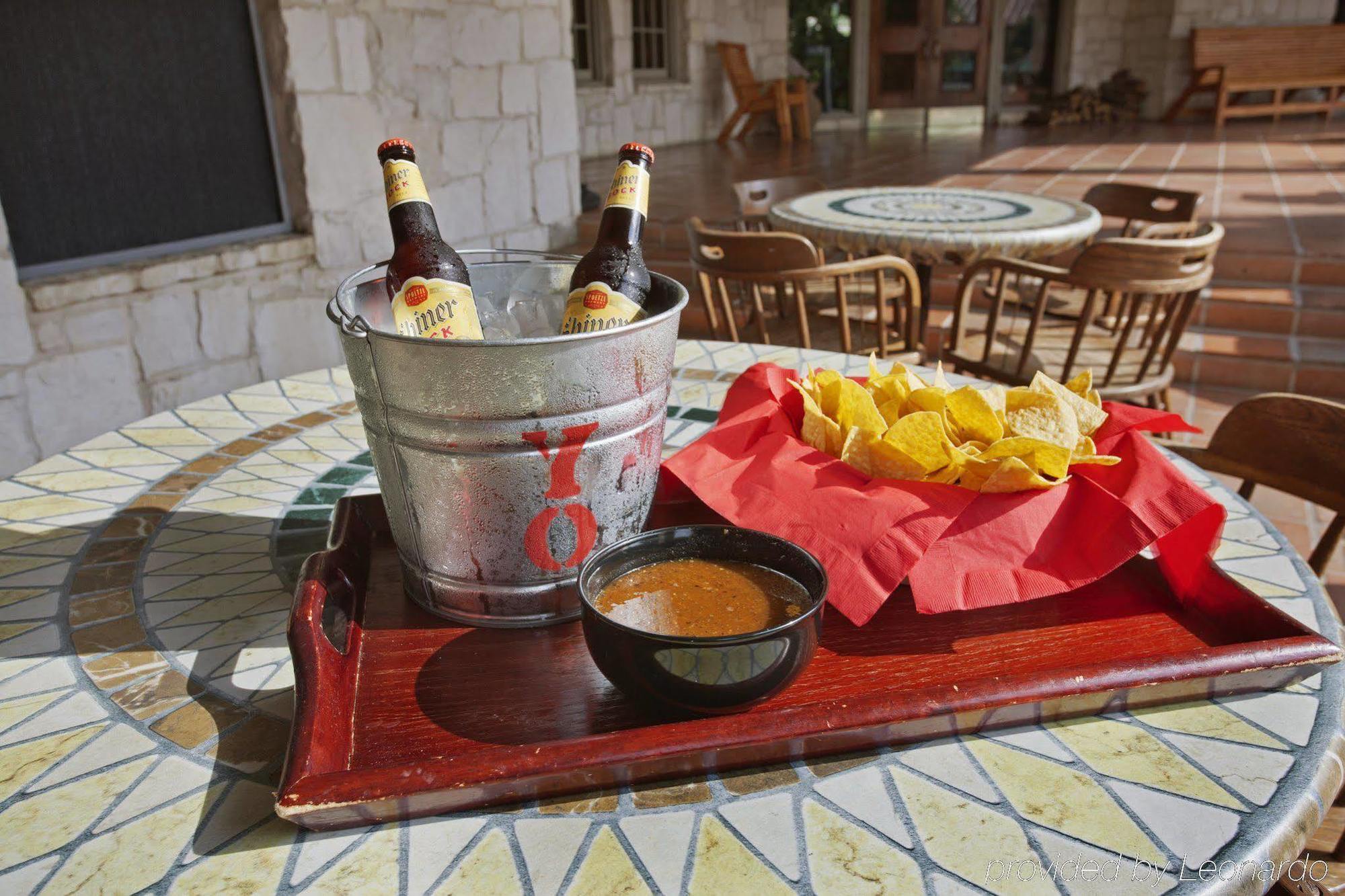 Y O Ranch Hotel And Conference Center Kerrville Restaurant foto
